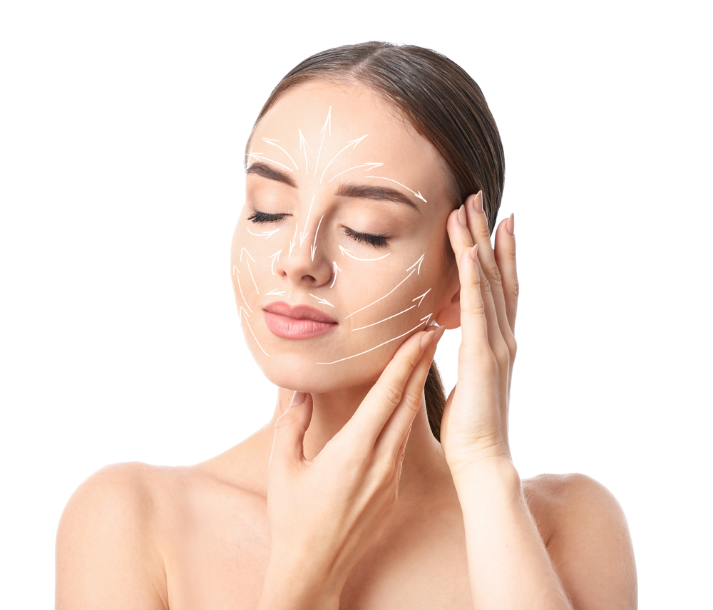 Massage mặt giúp thu nhỏ lỗ chân lông trên da